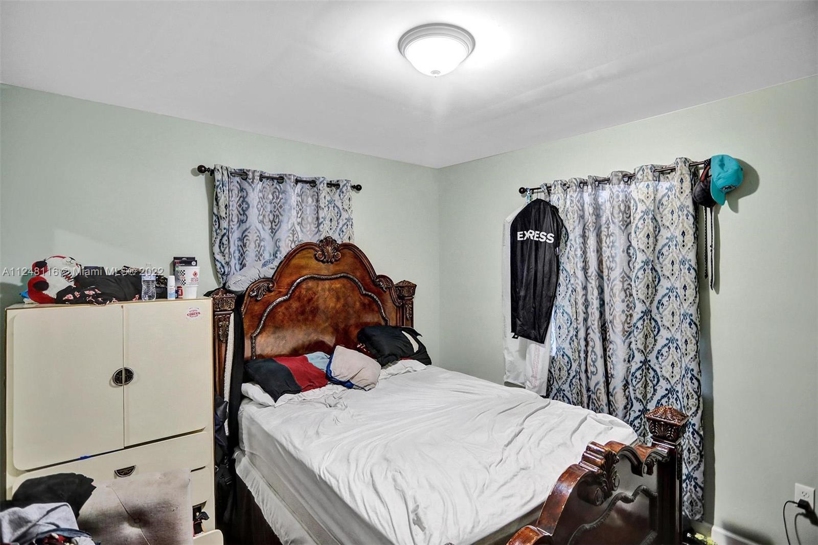 Listing Photo 7