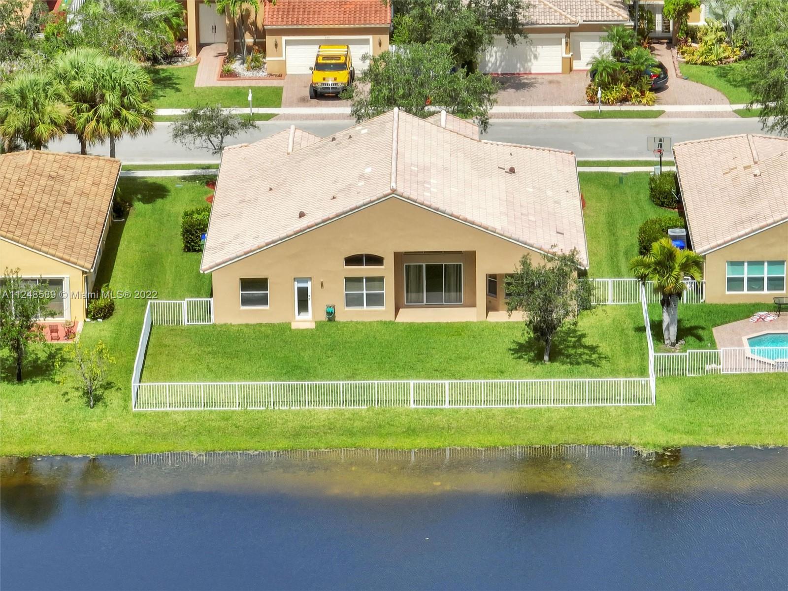 Listing Photo 11