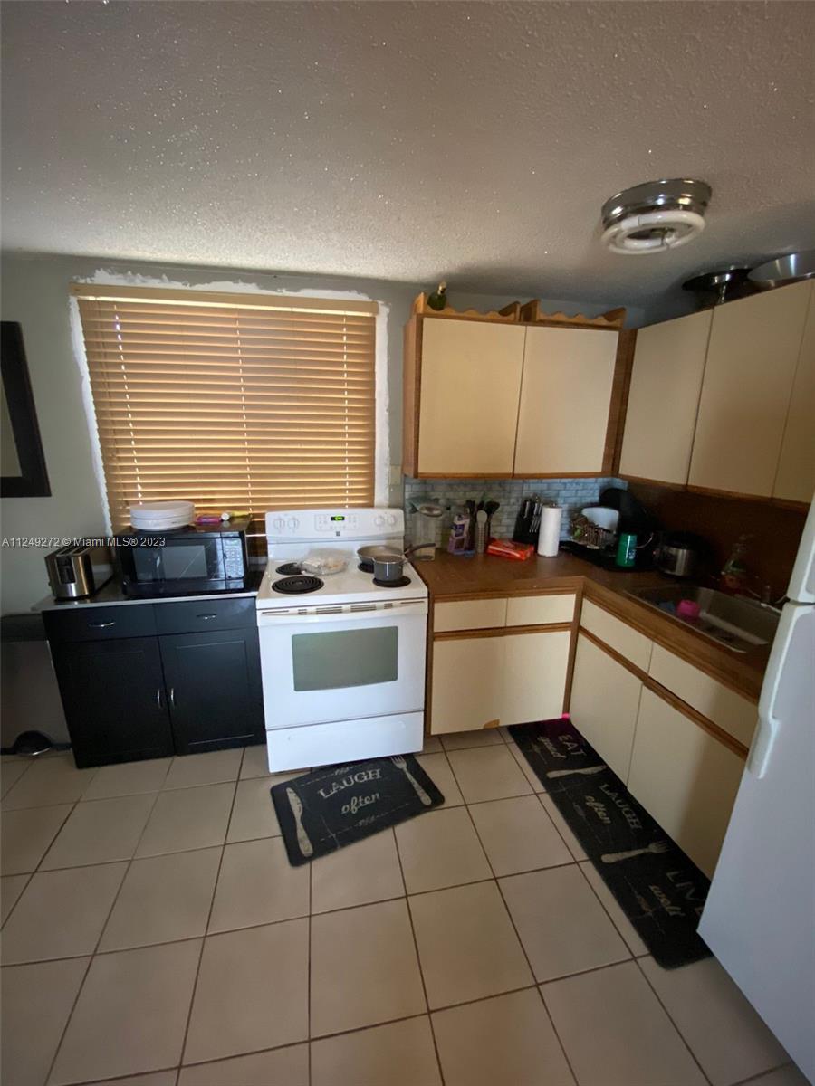 Photo 10 of   in Miami - MLS A11249272