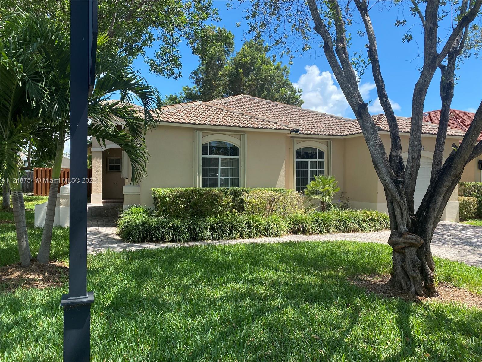 9125 SW 160th Ter  For Sale A11248754, FL