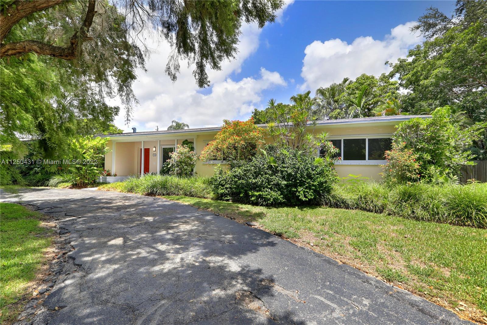 7765 SW 133 Ter  For Sale A11250431, FL