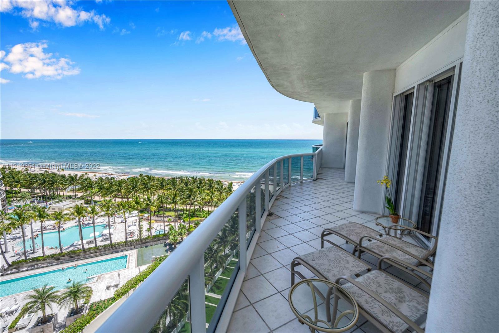 Photo 2 of Majestic Tower Apt 1102 in Bal Harbour - MLS A11249351