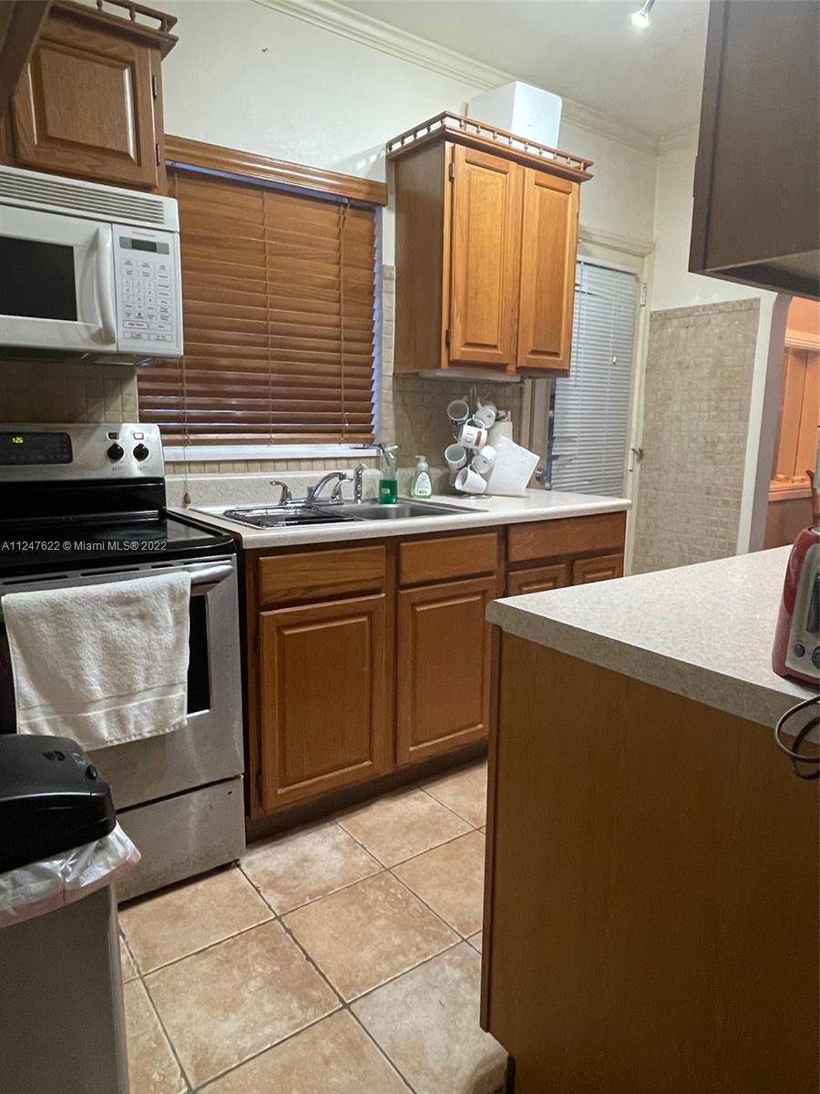 Listing Photo 11