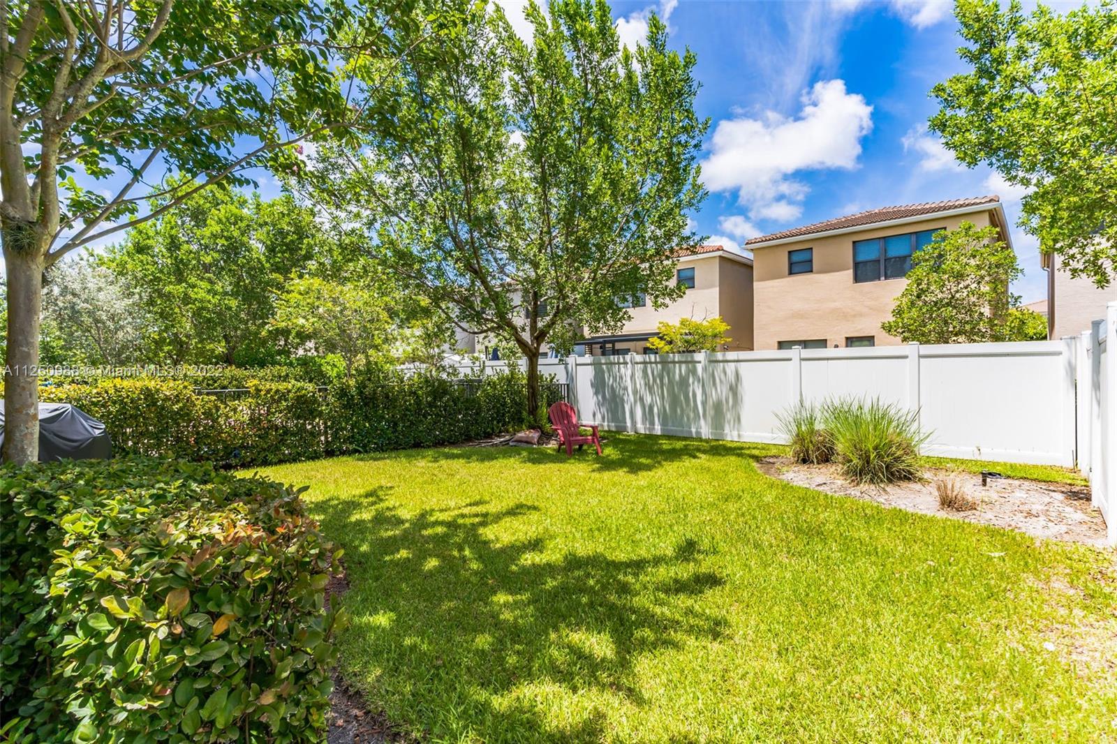 Listing Photo 23