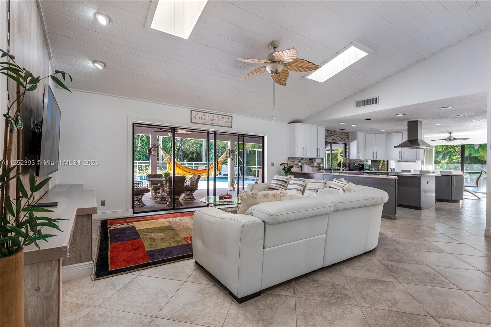 Living area with high celings and skylights