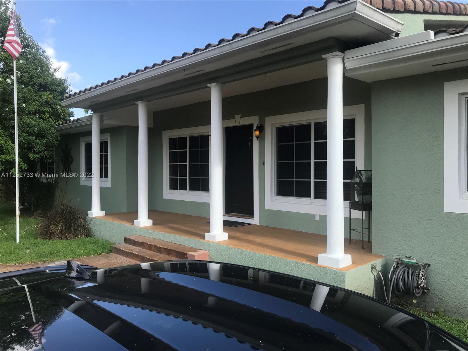 Photo 2 of 9890 60th St in Miami - MLS A11252733