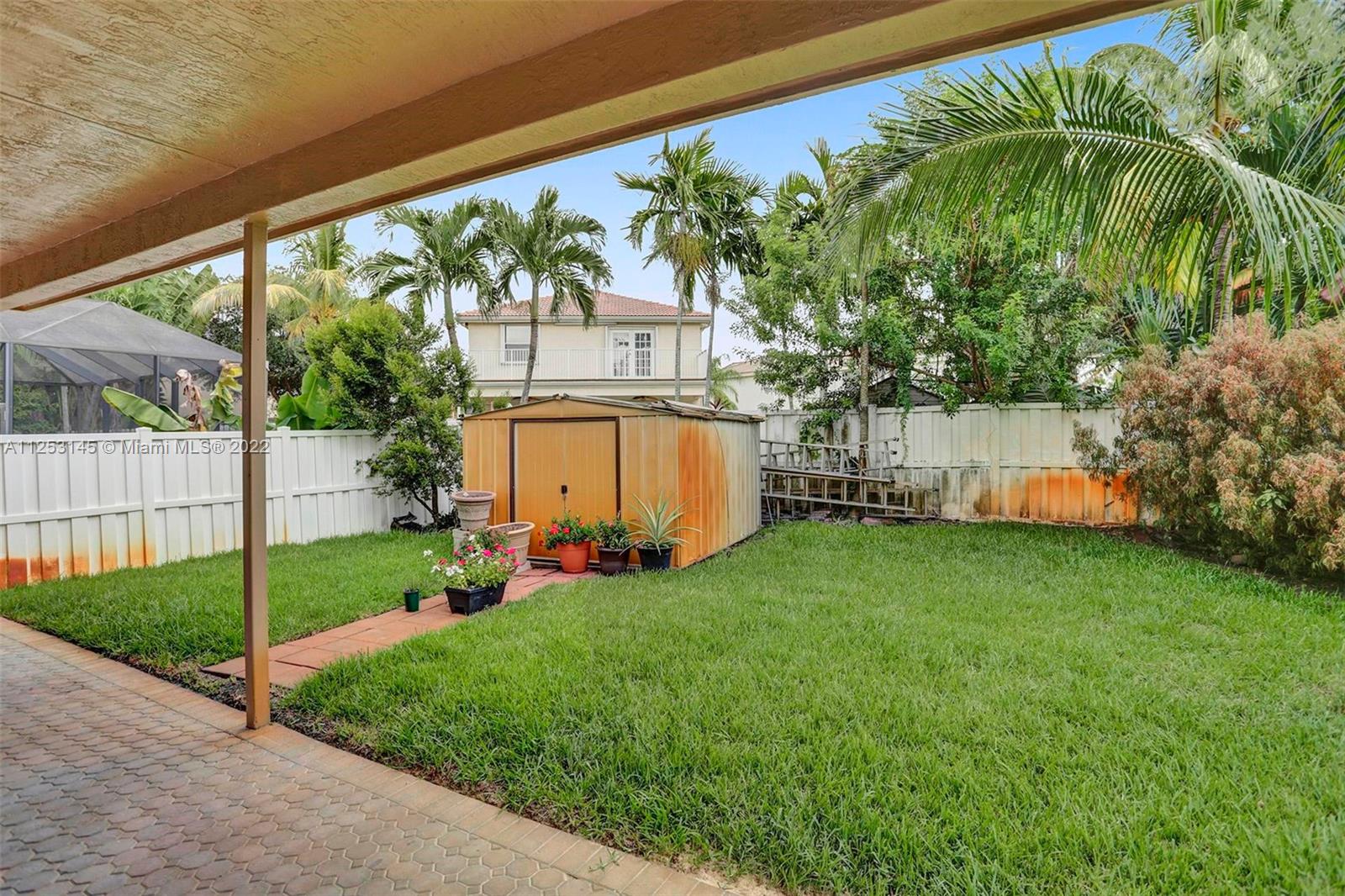 Listing Photo 10