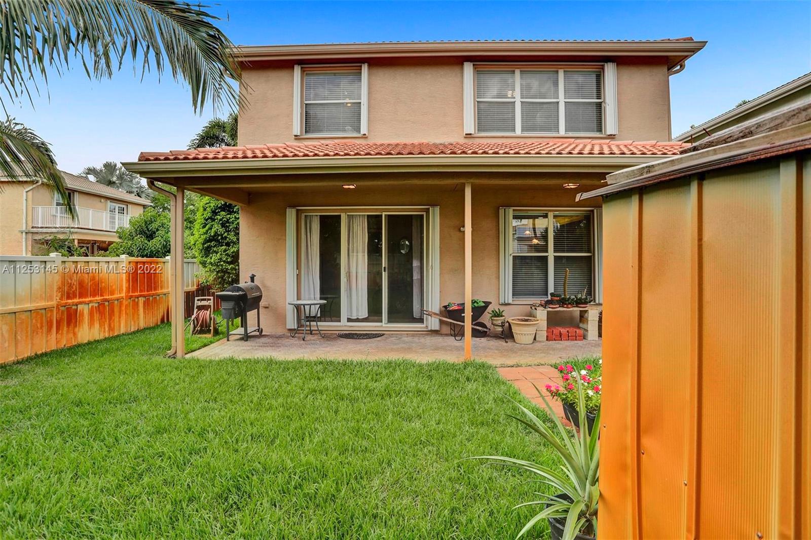 Listing Photo 12
