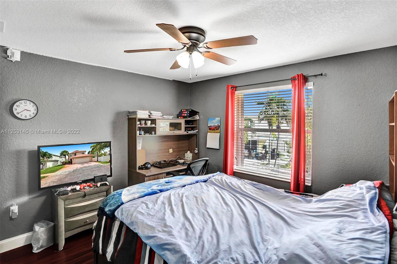 Listing Photo 19