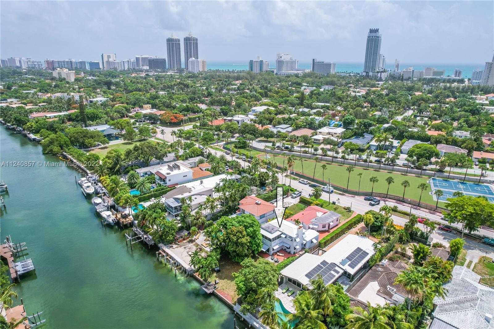 4230  Chase Ave  For Sale A11240857, FL