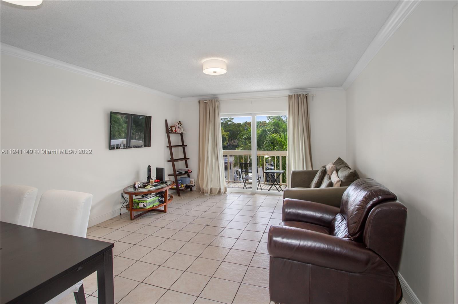 Amazing opportunity to own a 1/1 condo in the centrally located Village of Kings Creek! the community includes several amenities such as a pool, tennis and basketball court, gym, children play area, 24/7 security patrol etc. This unit is directly in front of the laundry facility on the second floor. Highly desired location near Dadeland Mall, Metrorail, Palmetto Expressway as well as many stores and restaurants! Do not miss this opportunity!