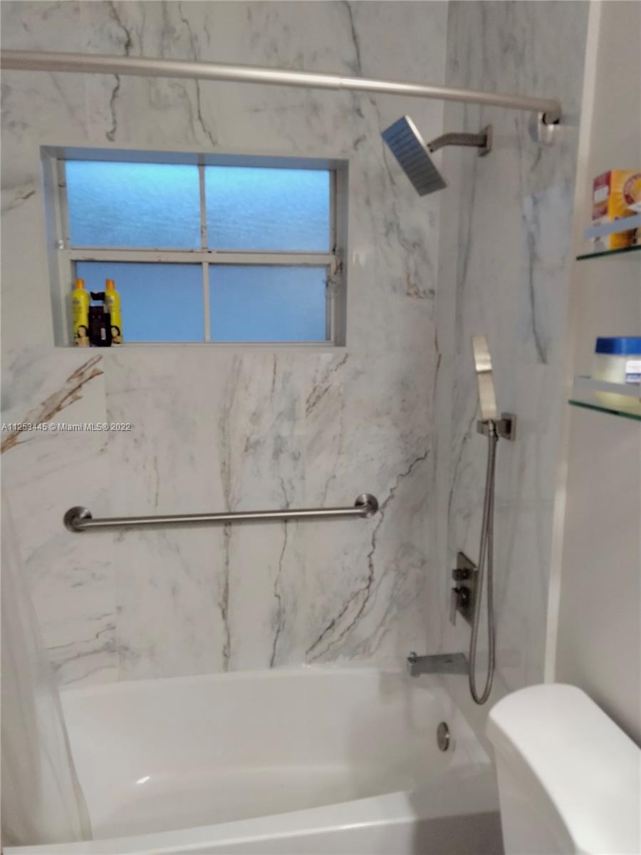 Listing Photo 10