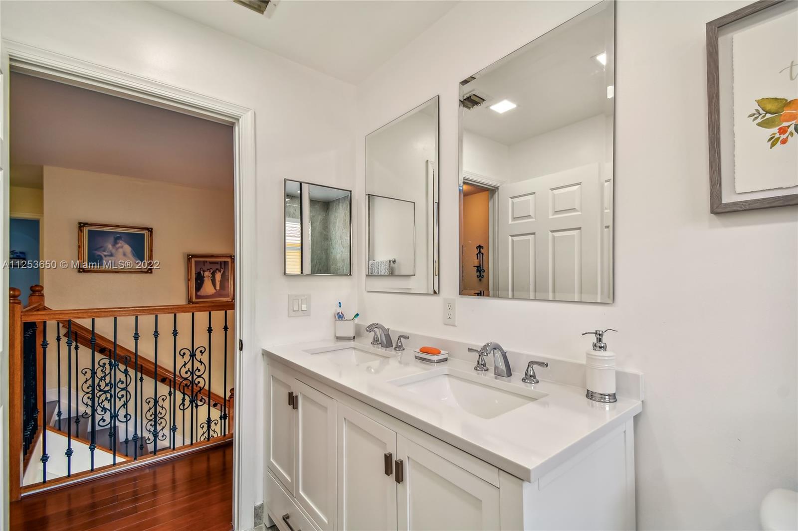 Listing Photo 17