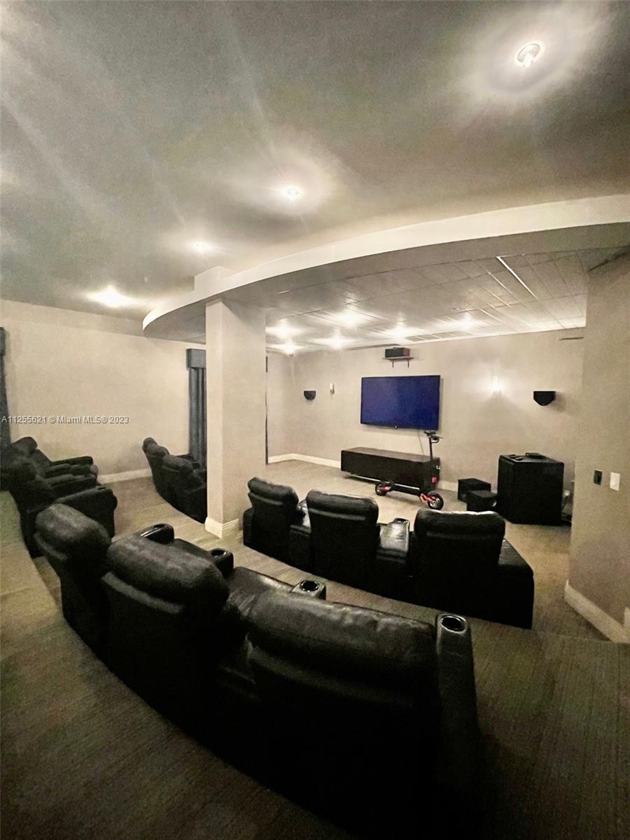 Listing Photo 14