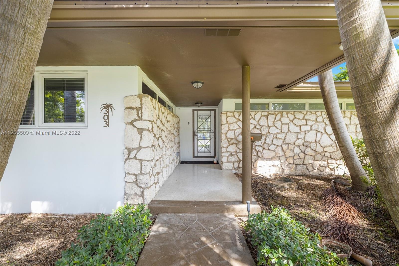 Listing Photo 8