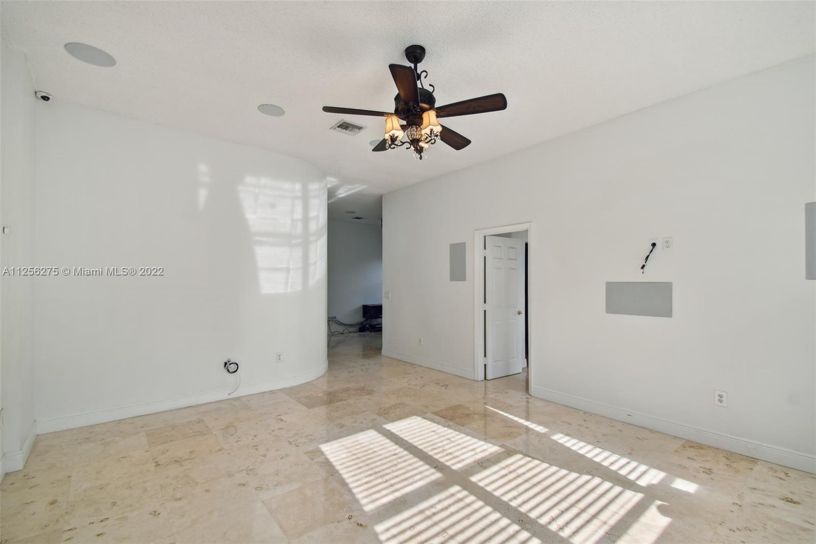 Listing Photo 39