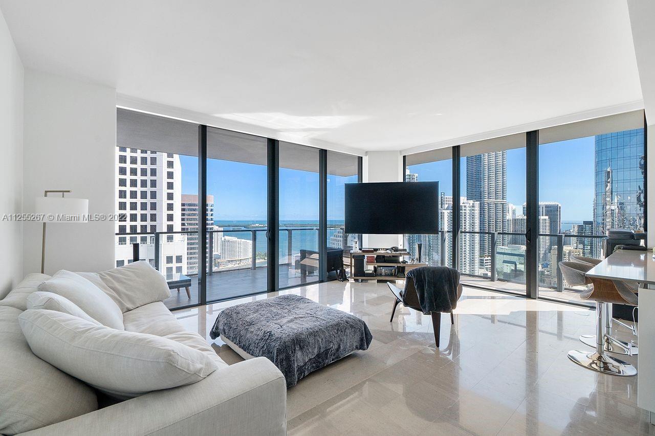 This bright and fabulous unit offers a spectacular skyline and water views, with an amazing 129 sqft of wrap around open balcony. Spacious 2bedroom/2.5baths in desirable REACH CONDOMINIUM at Brickell City Centre in Brickell, the heart of our Miami Financial District!  Building features an expansive amenity deck which includes tropical gardens, barbecue grills, outdoor and indoor fitness areas, children play area with 2 pools & 2 jacuzzis. Unit is currently rented until February 17th, 2023.
