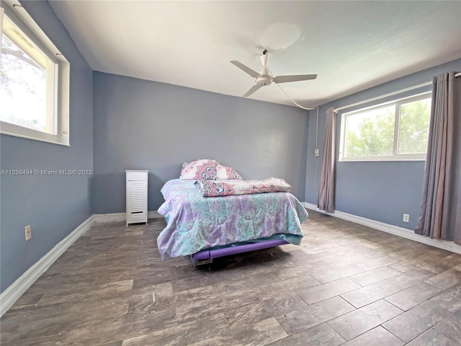 Listing Photo 11