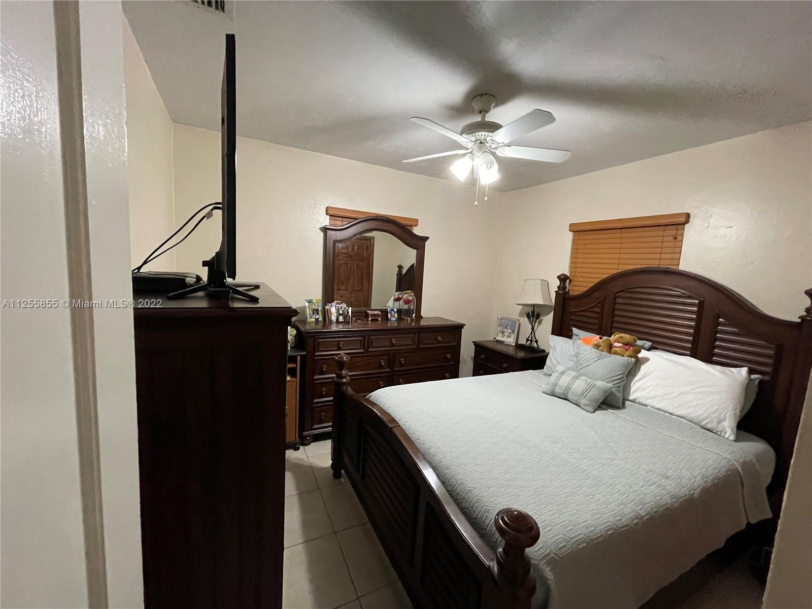 Listing Photo 14