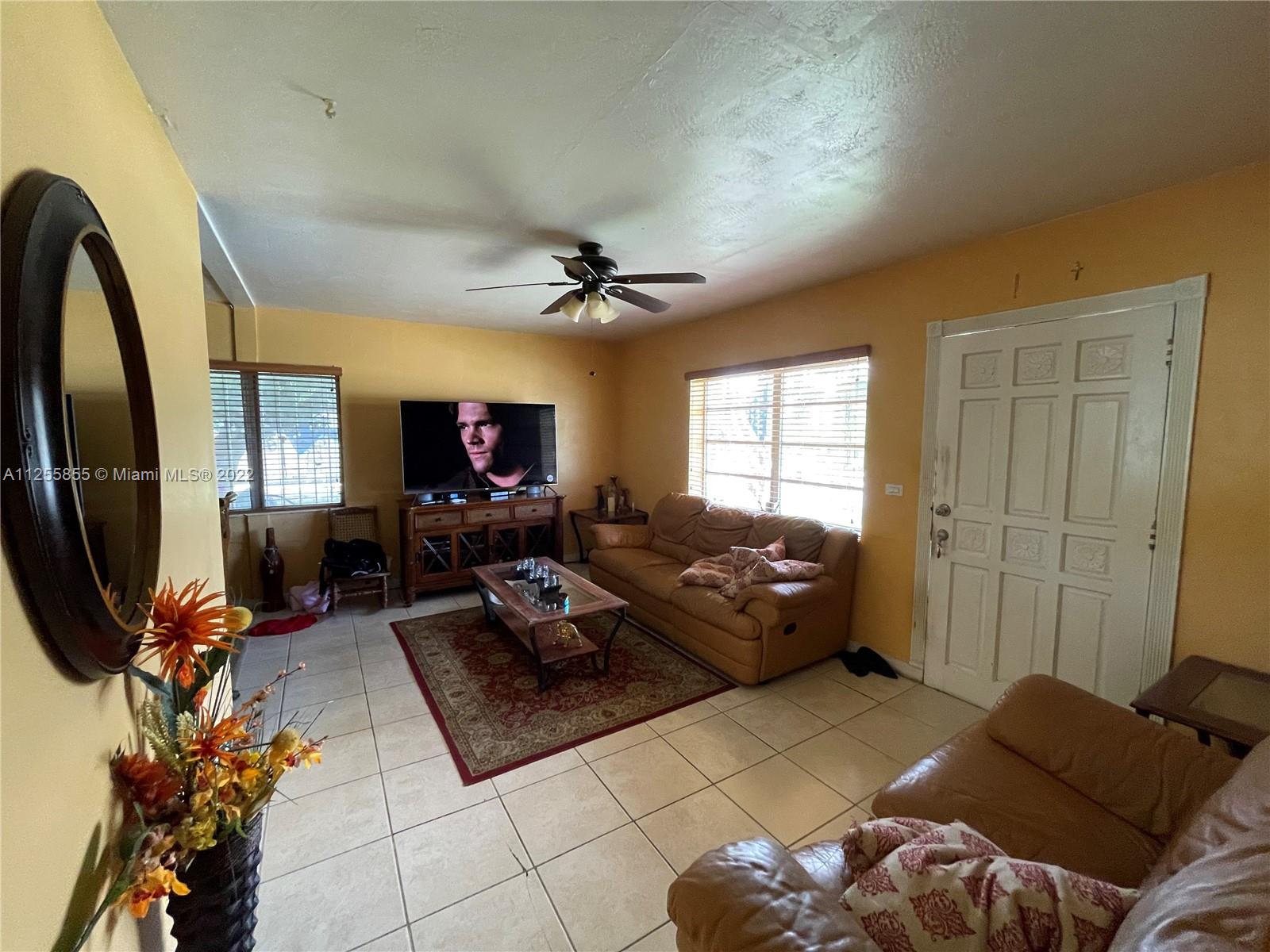 Listing Photo 8