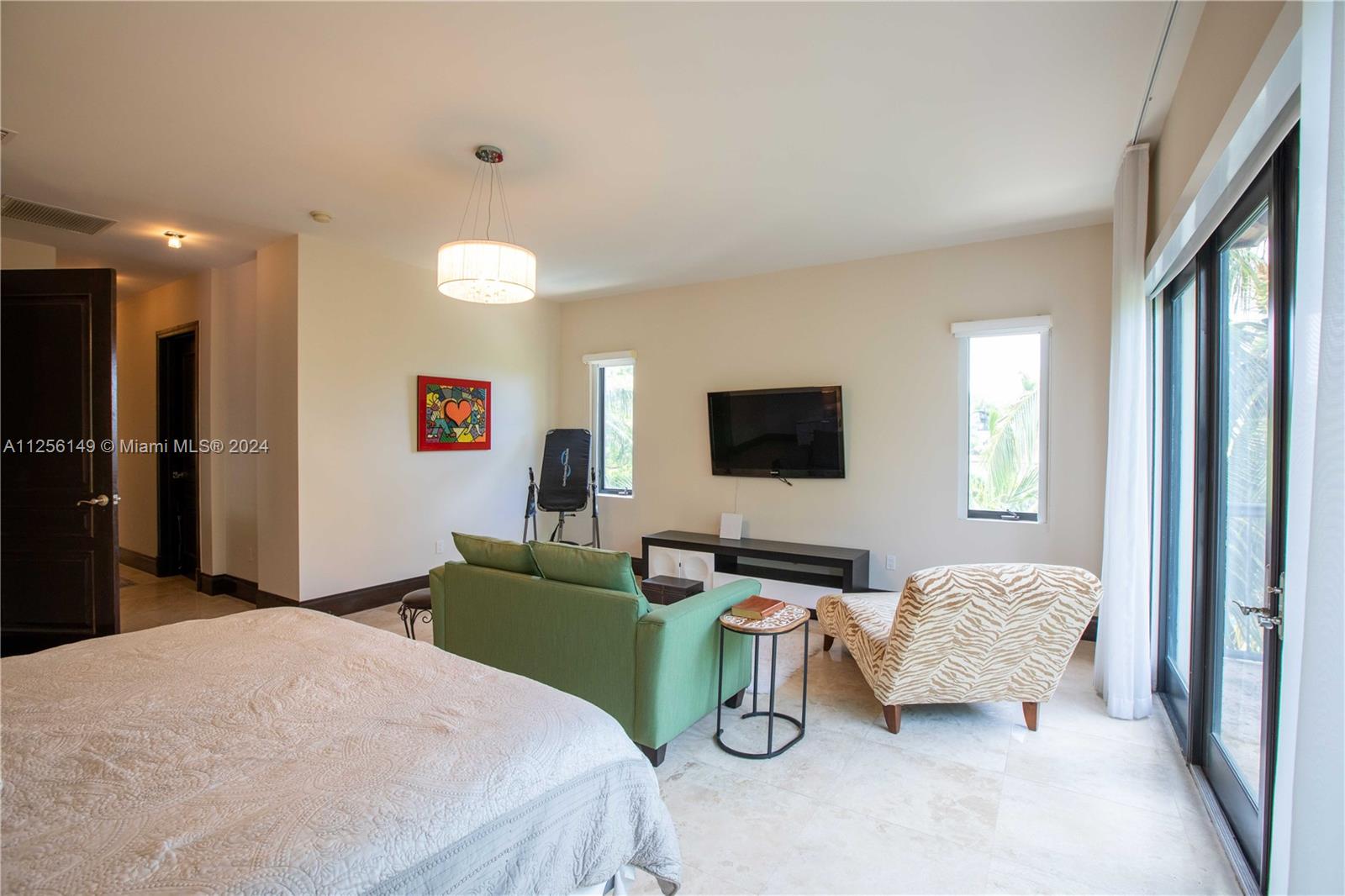 Listing Photo 17