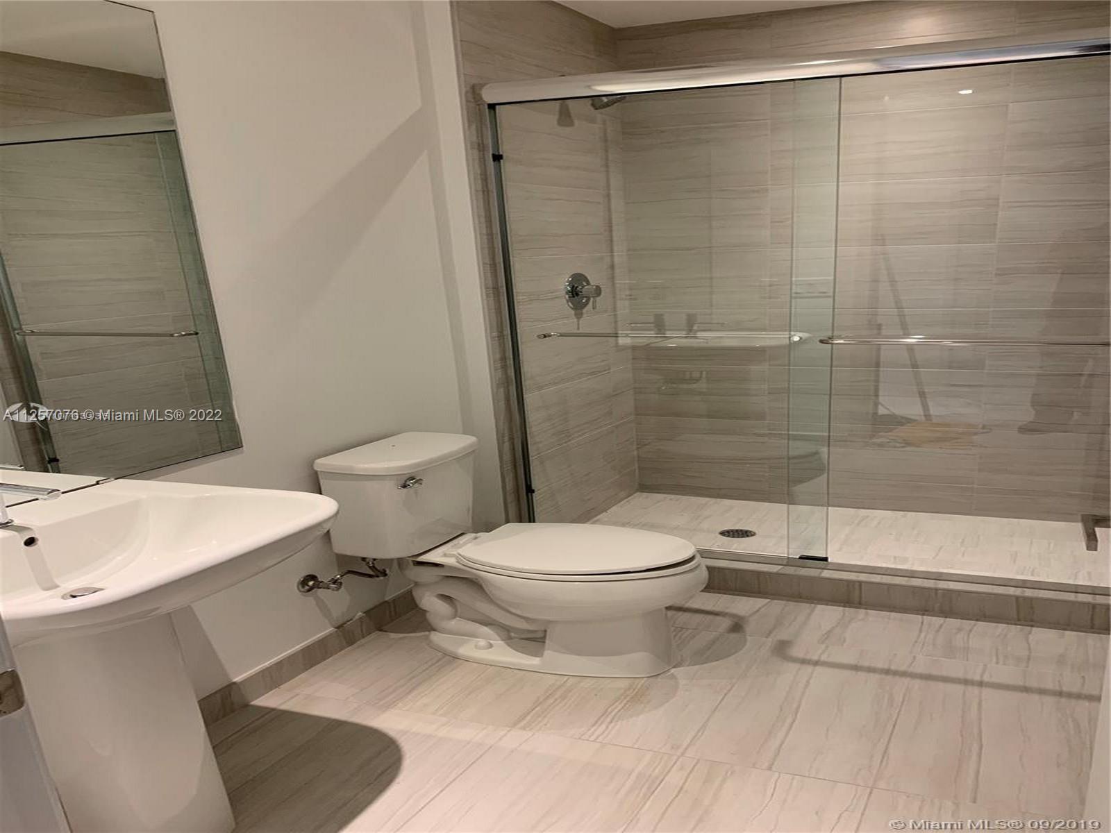 Listing Photo 12