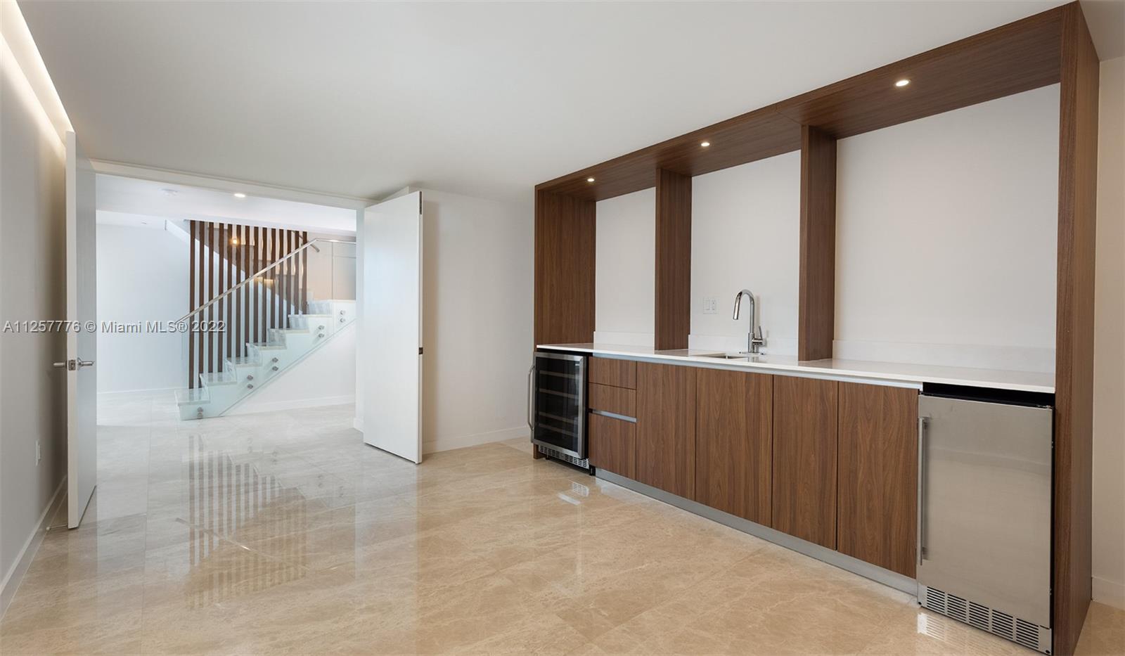 1504 Bay Rd N-0701