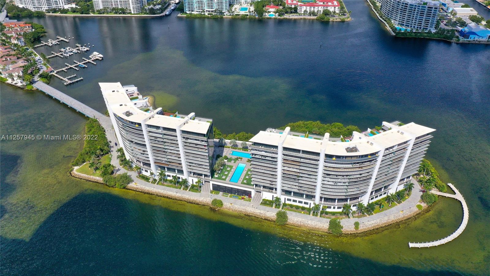 PRIVE PRIVATE ISLAND AERIAL VIEW