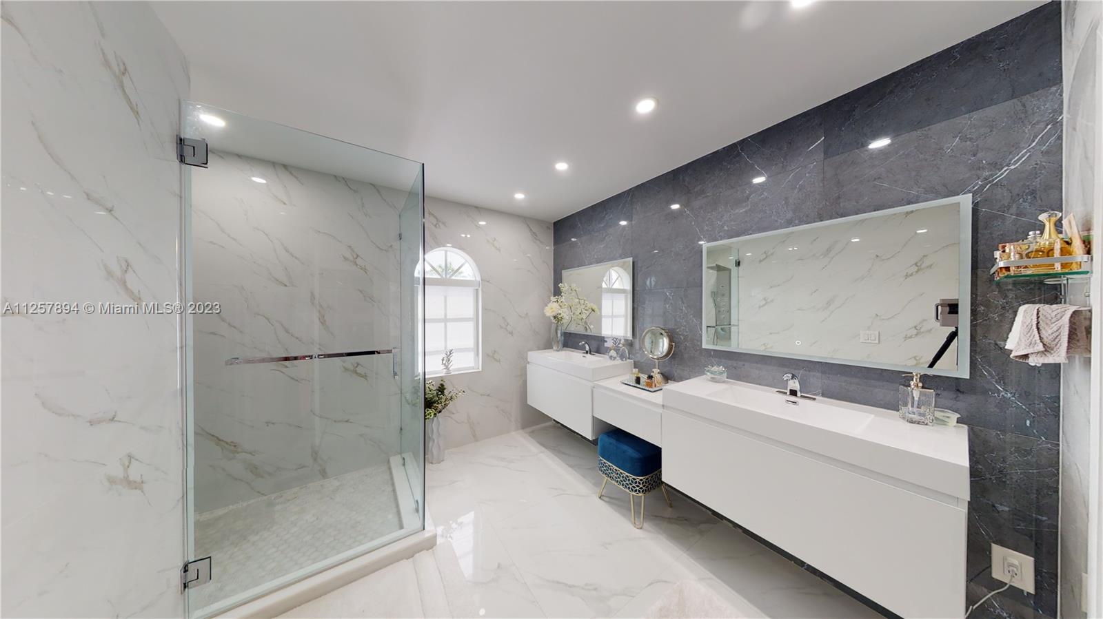 Listing Photo 25