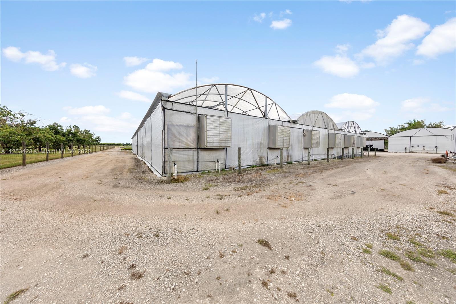 MIST HOUSE 3 QUONSETS RUN BY 1 OF 2 ELECTRIC PUMPS . THE MIST HOUSE IS USING A HIGH PRESSURE PUMP.. 6 VENTILATION FANS, CALIFORNIA CERTIFIED BENCHES.. EQUIP SHED PLUS IN DISTANCE