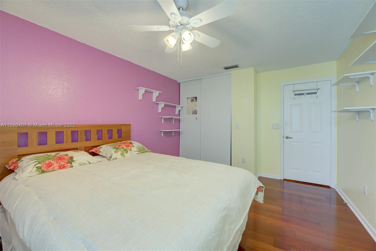 Listing Photo 9