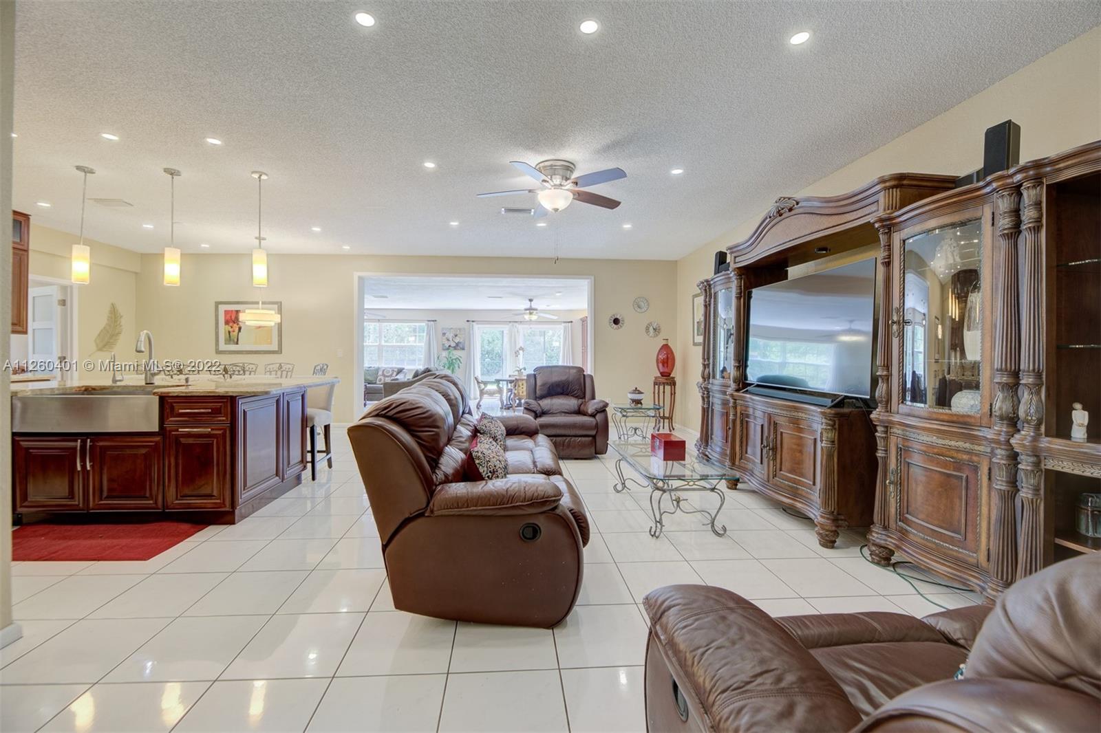 Listing Photo 43