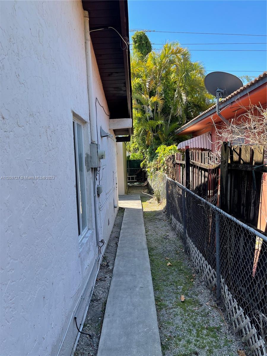 MAIN HOUSE SIDE, ENTRANCE TO IN LAW QUARTERS