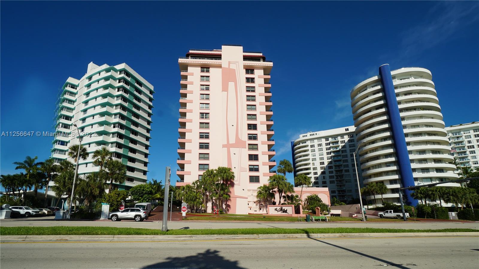5225  Collins Ave #1106 For Sale A11256647, FL