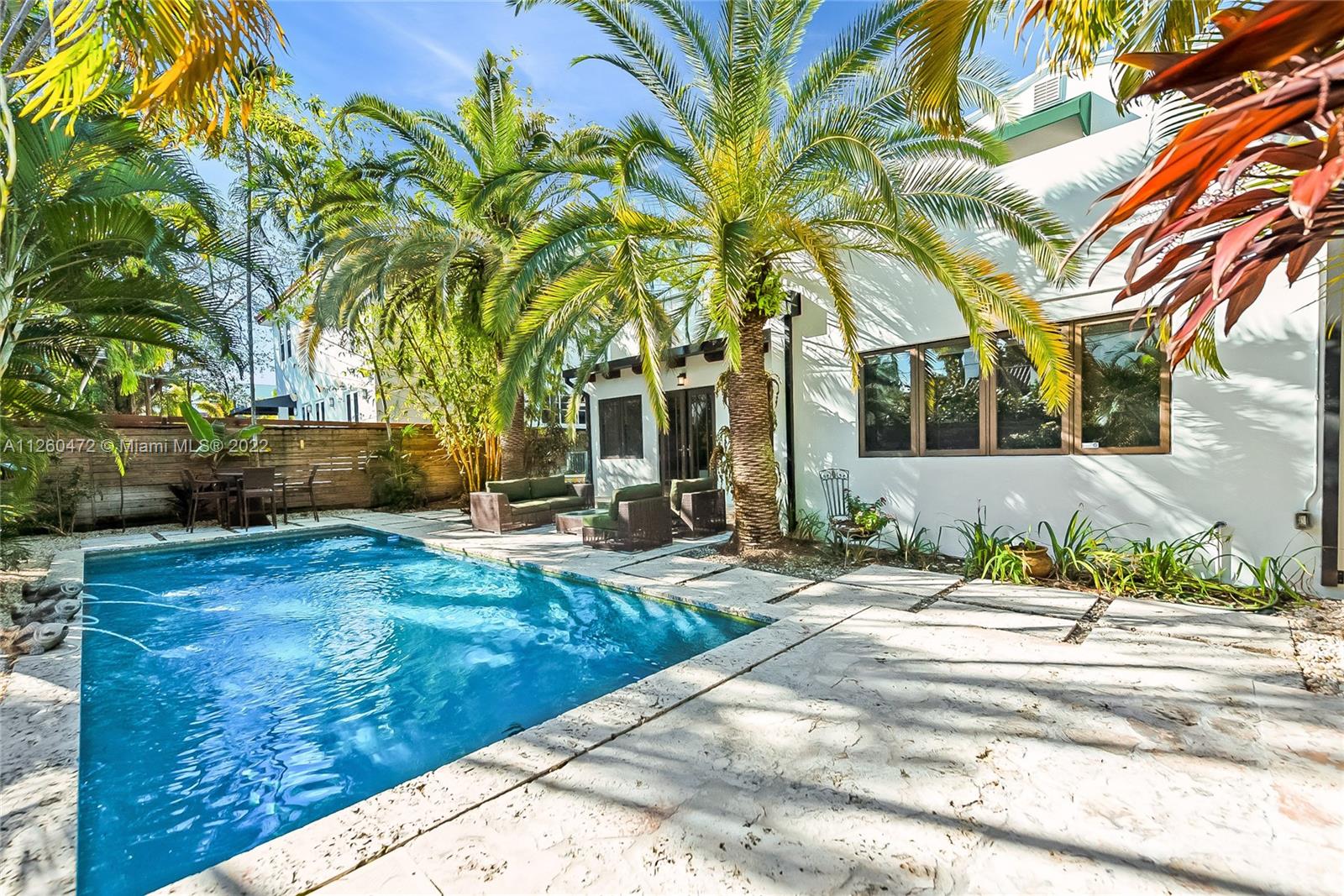 2153 N Bay Rd  For Sale A11260472, FL