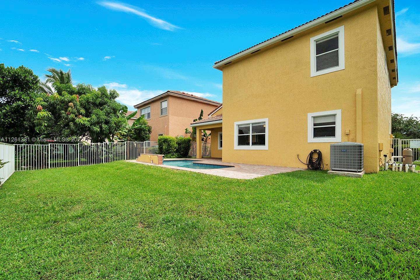 Listing Photo 17