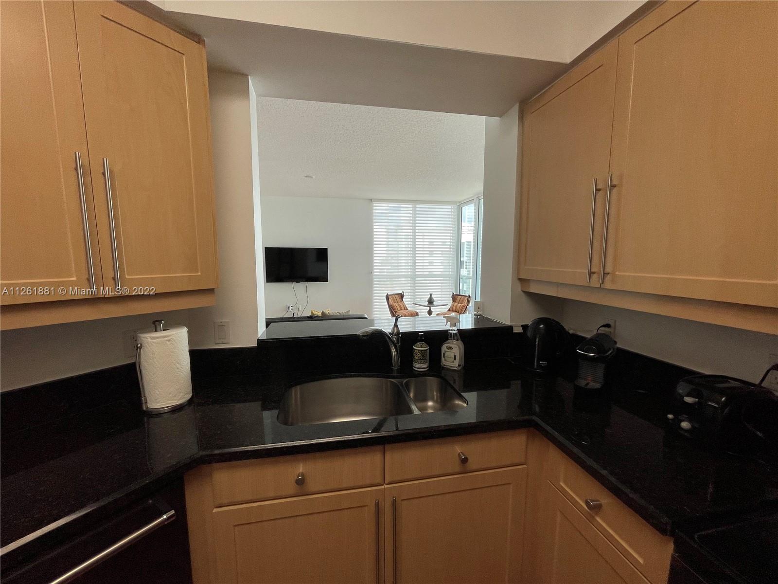 kitchen .granite countertops
