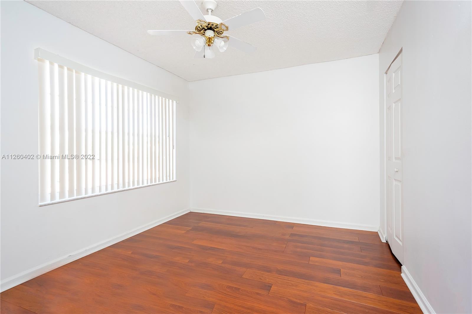 Listing Photo 14