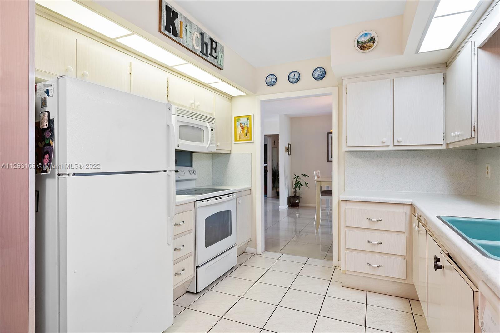 Listing Photo 11