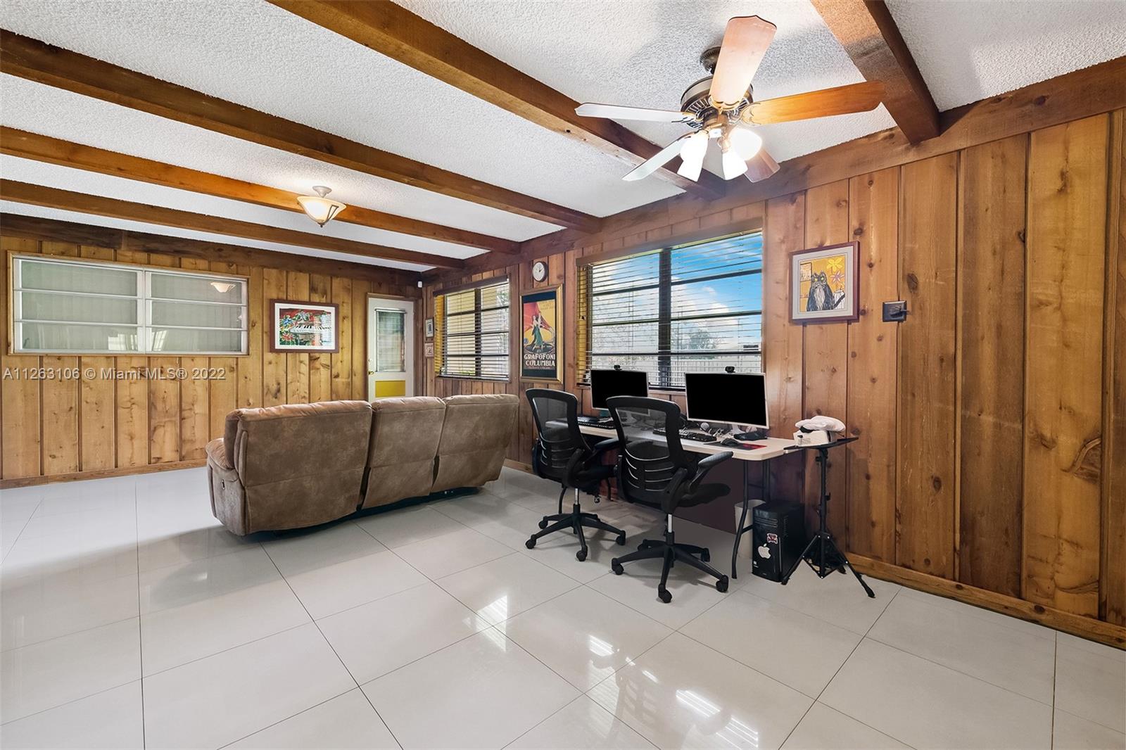 Listing Photo 12