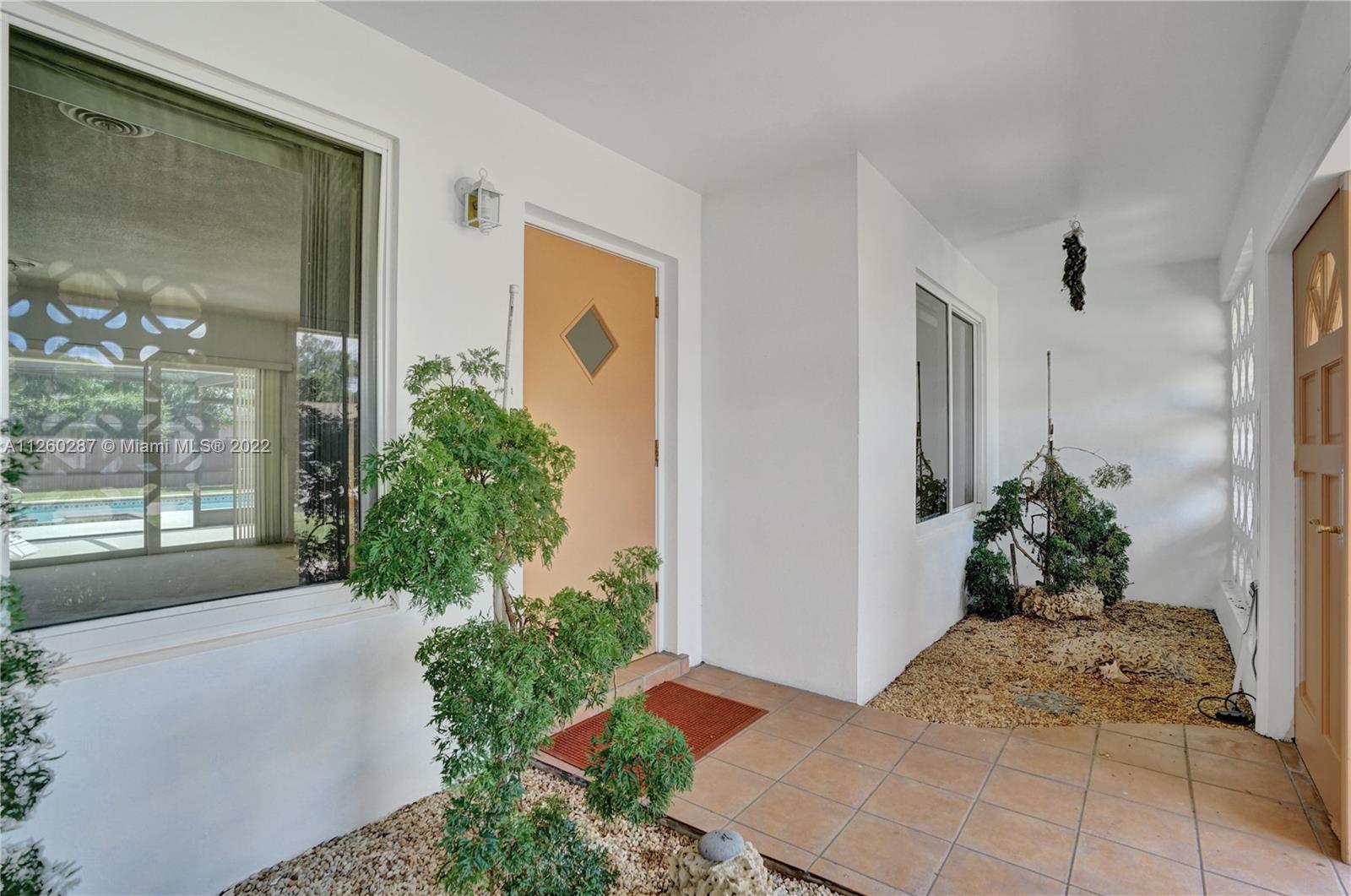 Listing Photo 9