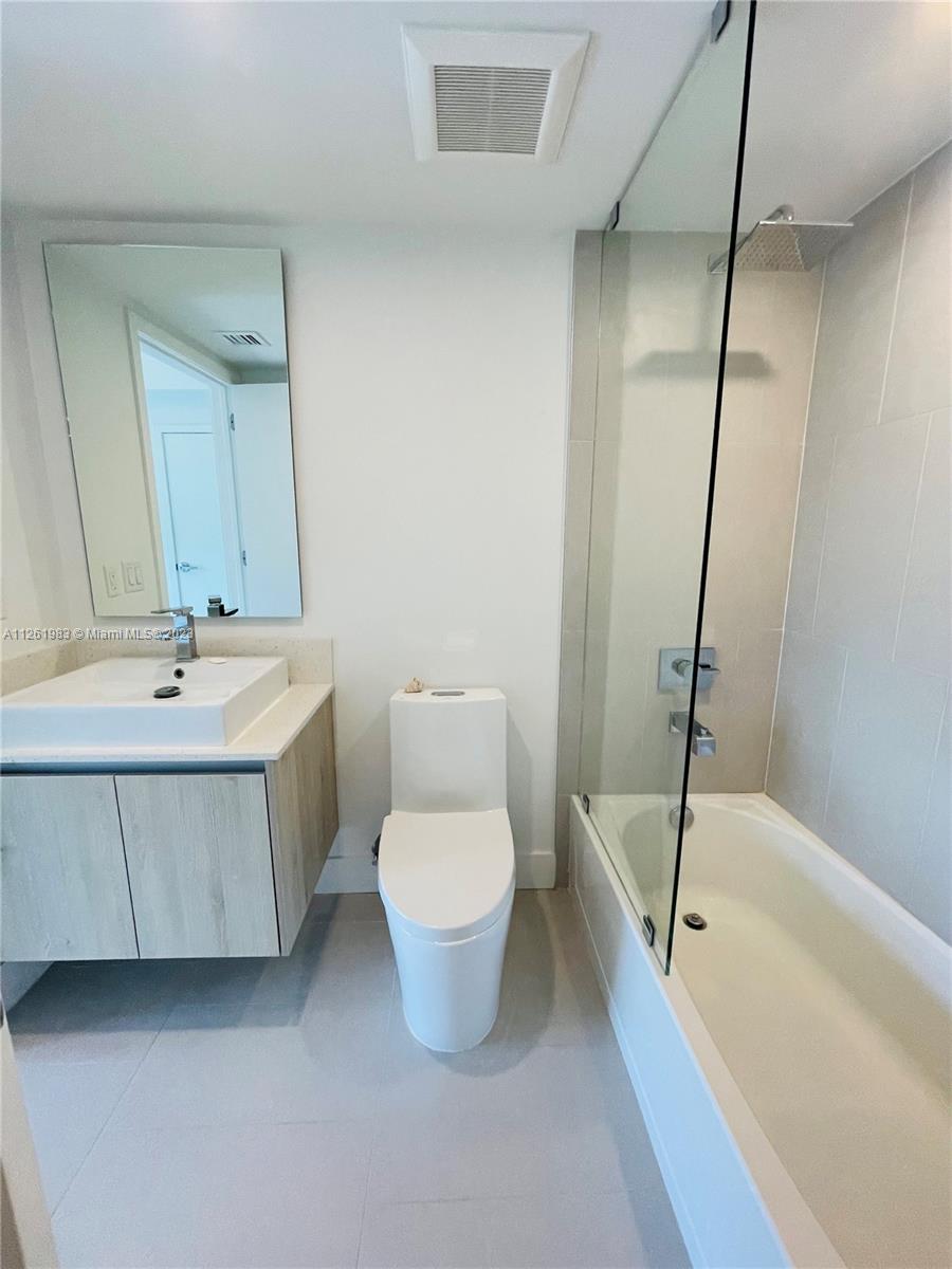 2nd Bathroom