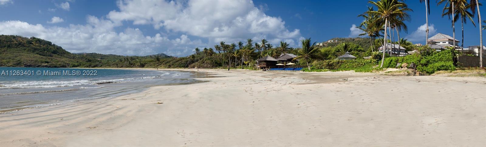 The idyllic Cas en Bas Beach is minutes away from Cas en Bas Beach Resort By Dream Hotel Group.