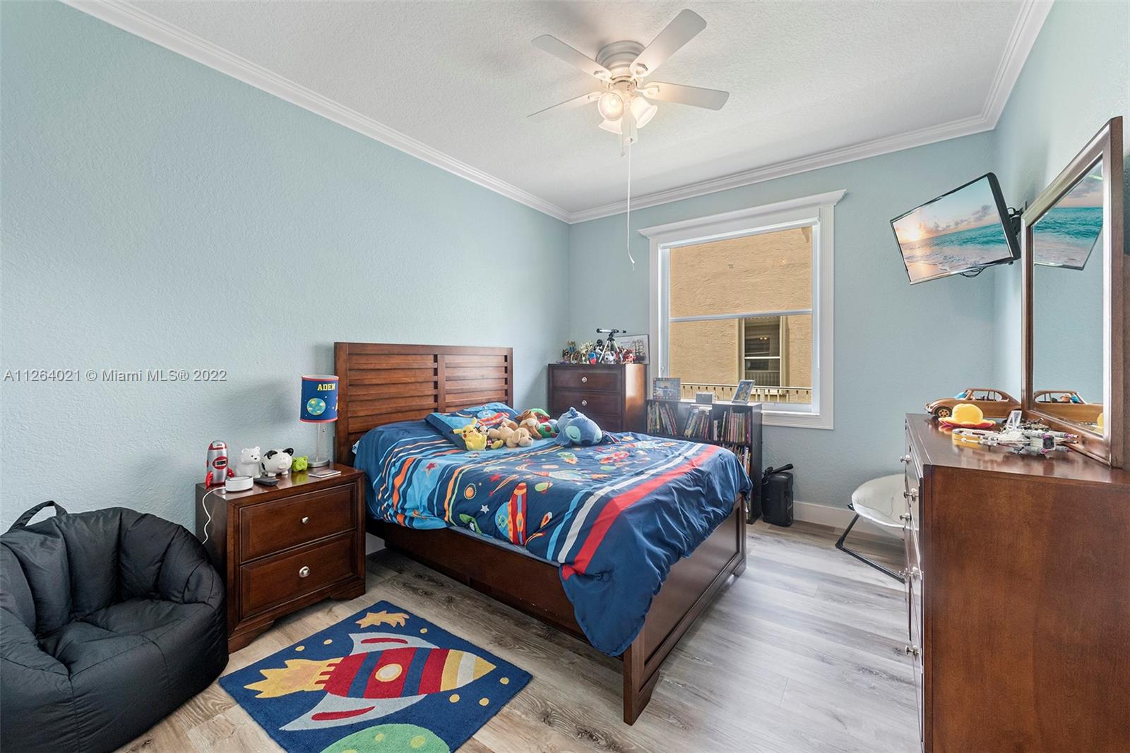 Listing Photo 18