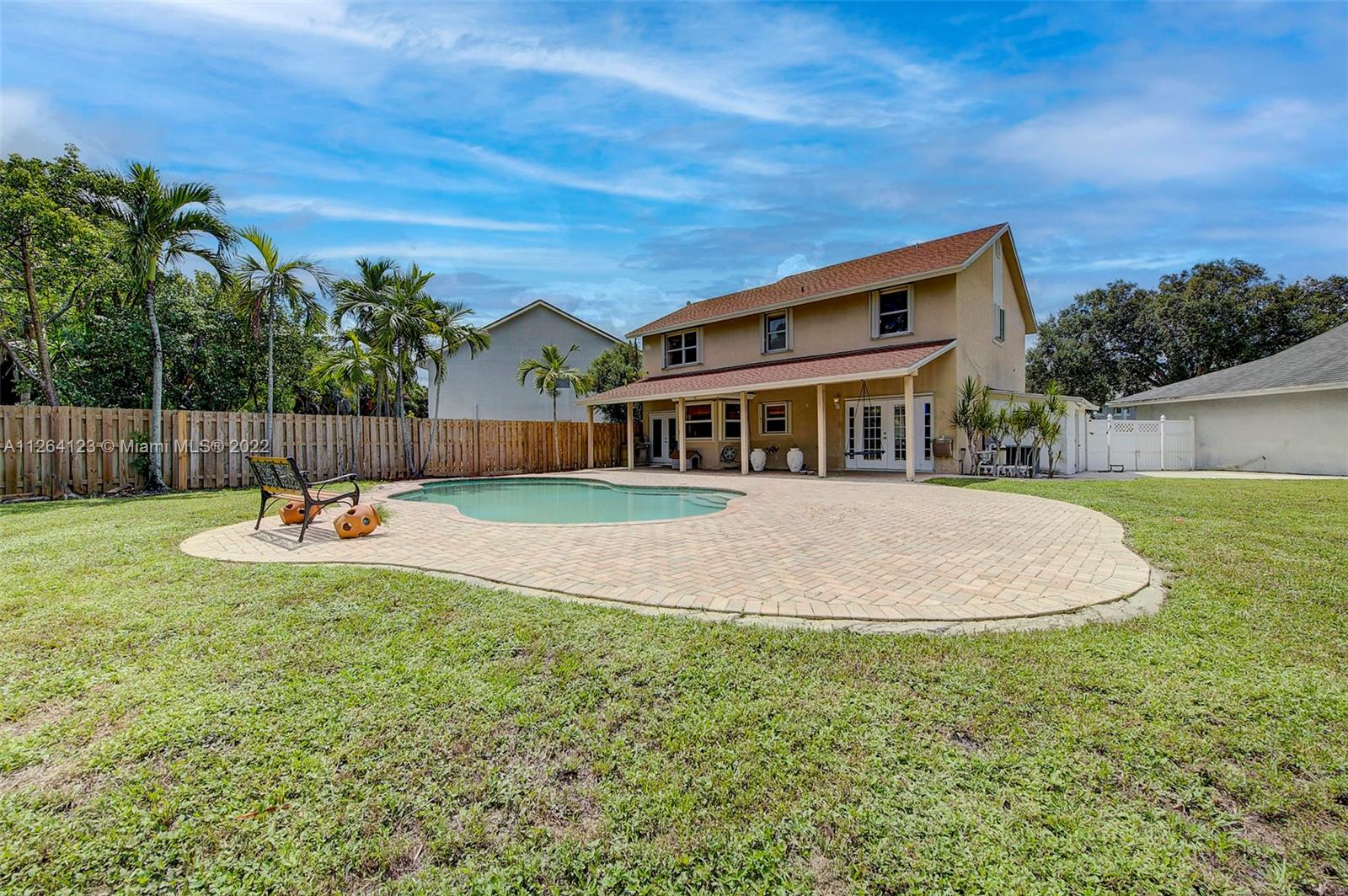 Listing Photo 32
