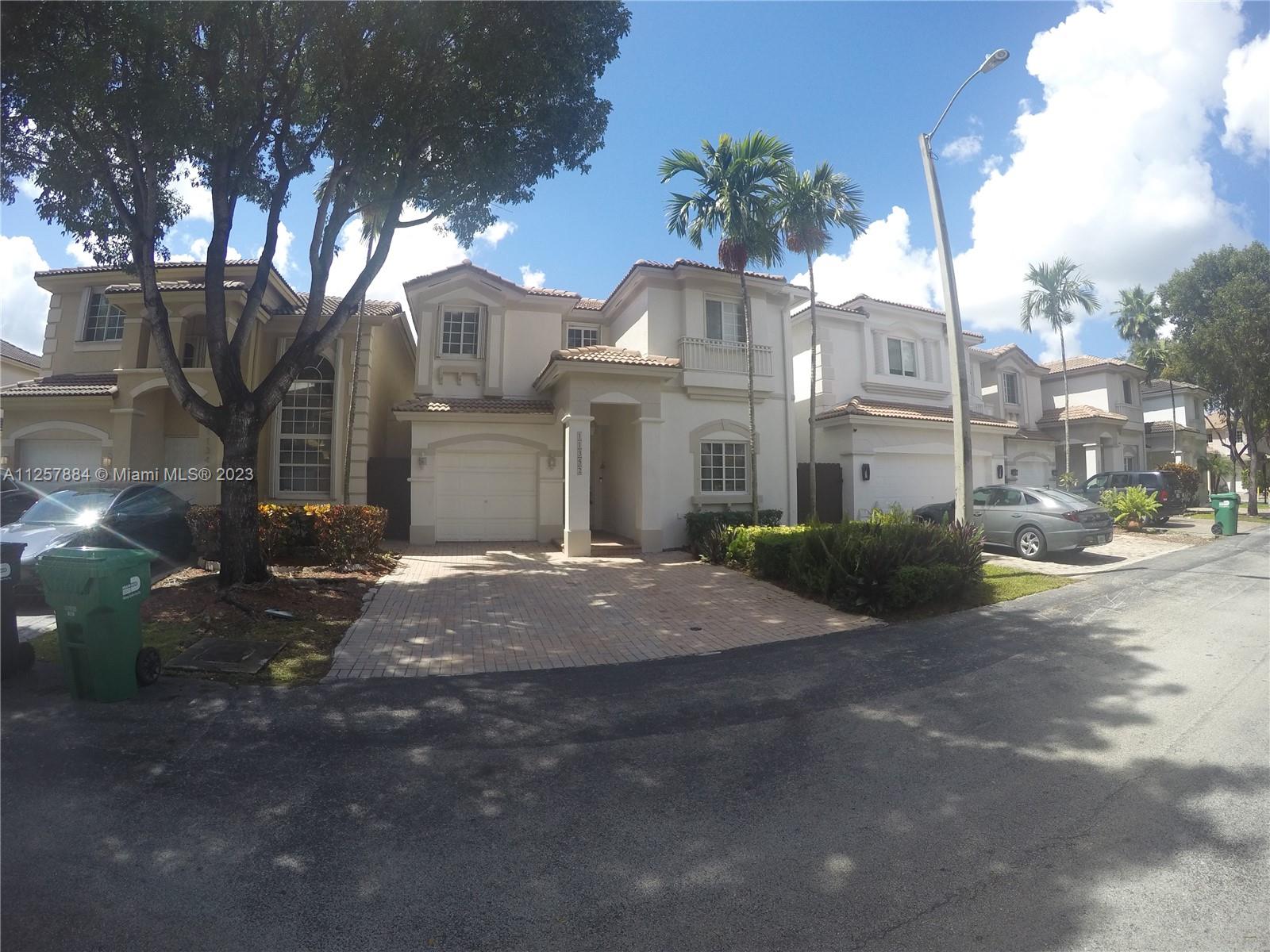 11352 NW 73rd Ter  For Sale A11257884, FL