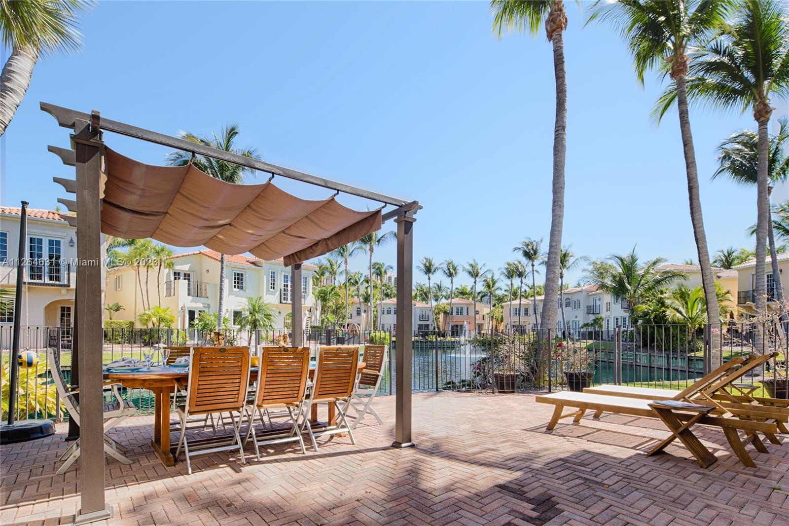 Aventura Lakes Homes