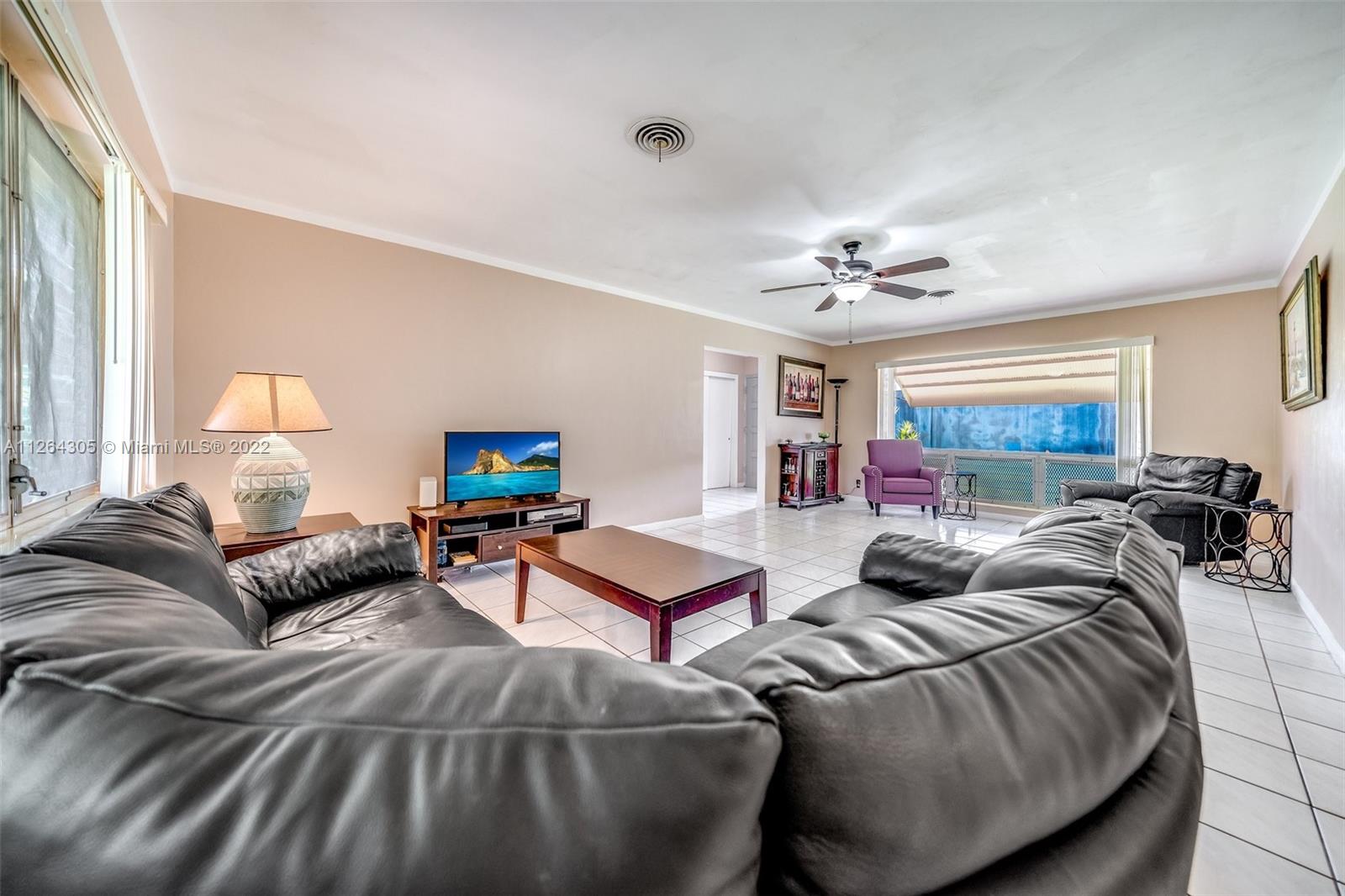 Listing Photo 8