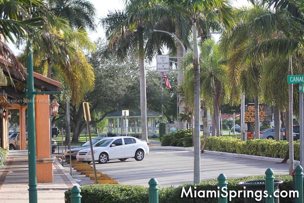 Miami Springs Circle Park Entrance