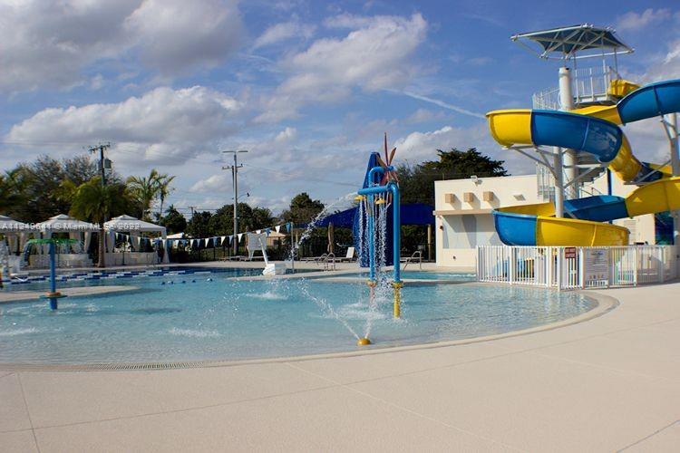 Recreation Ctr Pool